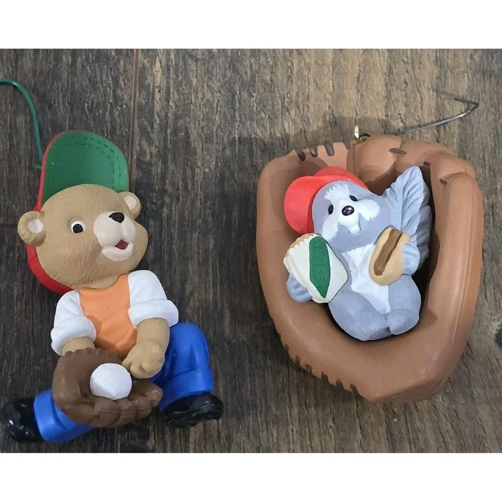 Hallmark Keepsakes Catch The Spirit Wilson Baseball Christmas Ornament 1995 1998
